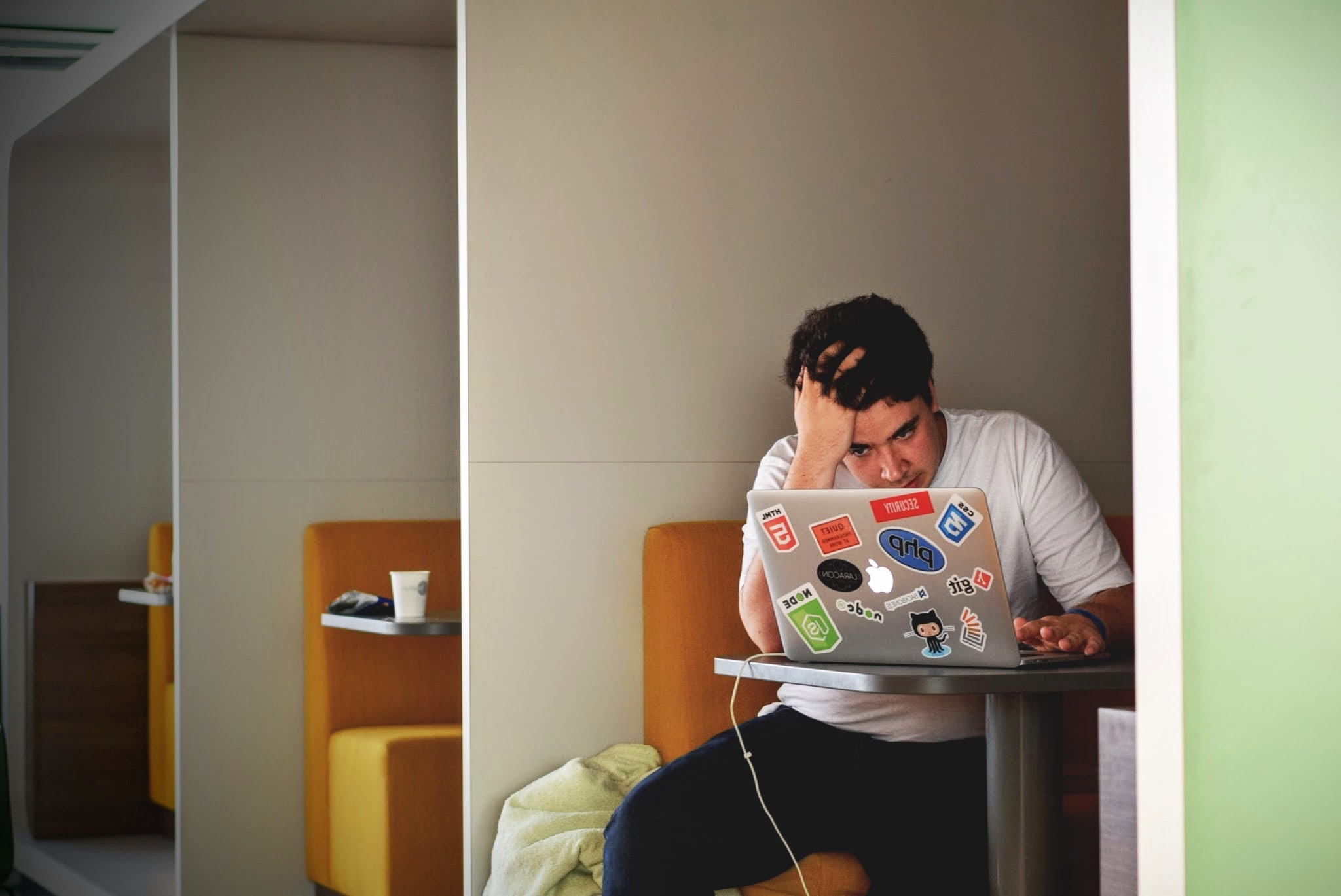 8 Ways to Find Out If an Online Degree is a Scam or the Real Deal