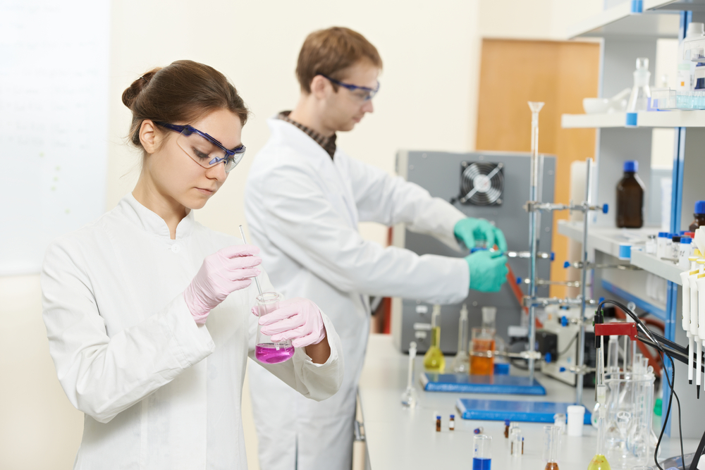 How to Apply to a Master’s in Pharmacy Abroad in 2022